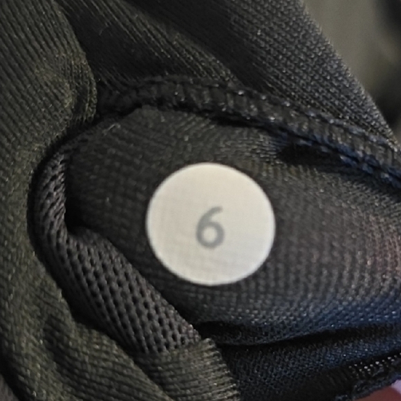 lululemon Energy Bra - Medium Support - Picture 6 of 7